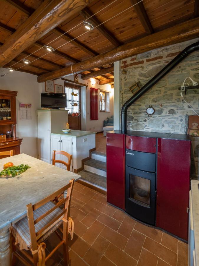 Deliziosa Casetta Sull'Appennino Toscano Montefegatesi Esterno foto